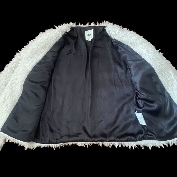 VANS Faux Fur Jacket Coat Women Size S Small White Lined Hook & Loop Closure - Picture 11 of 15